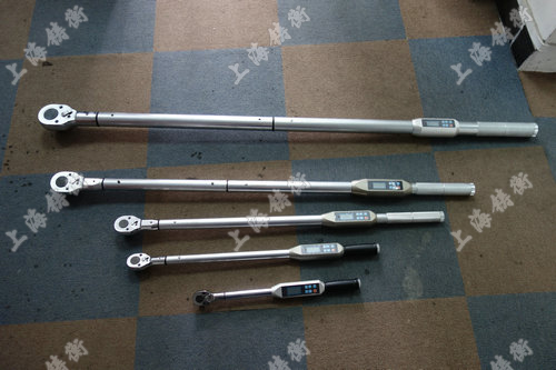 手持數(shù)顯扭力扳手